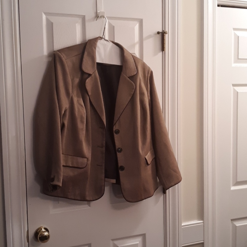 Blazer with Brown casual pants